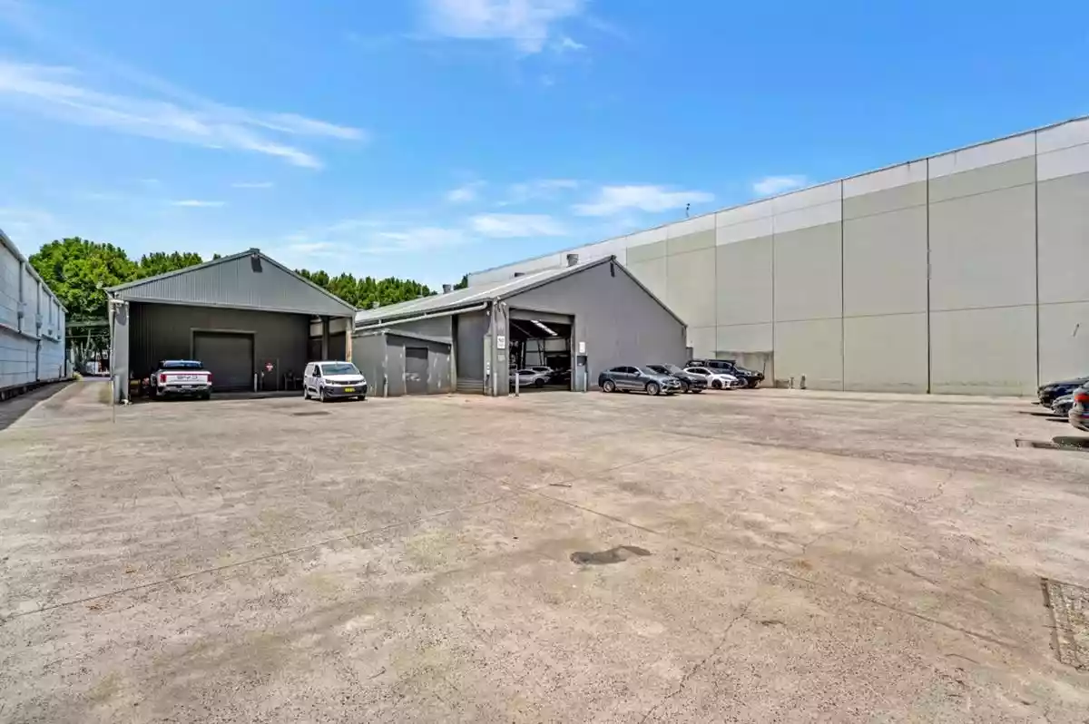 25-29 Ricketty Street