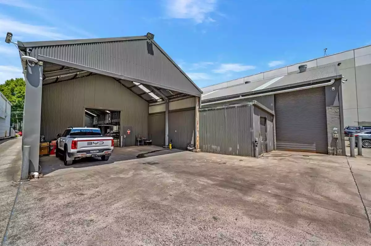 25-29 Ricketty Street