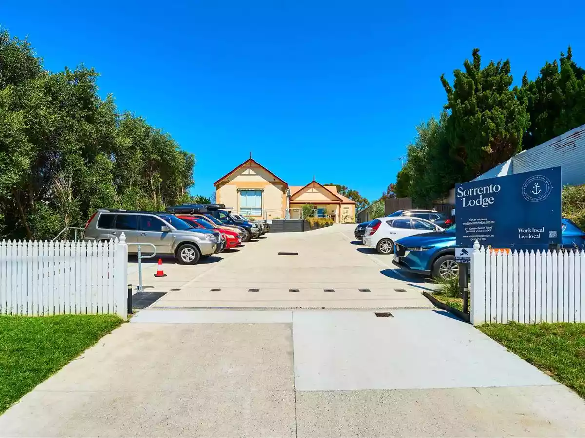 1-21 & 211 Ocean Beach Road