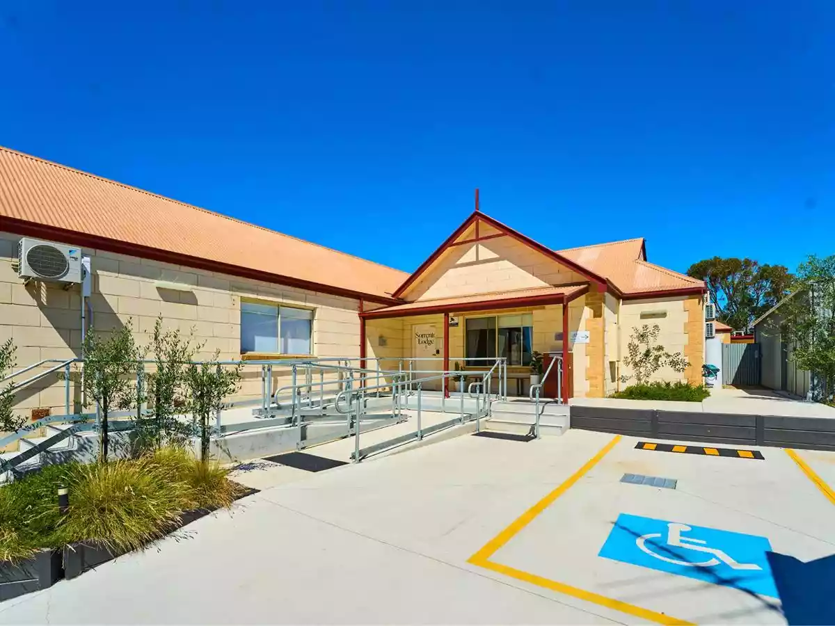 1-21 & 211 Ocean Beach Road