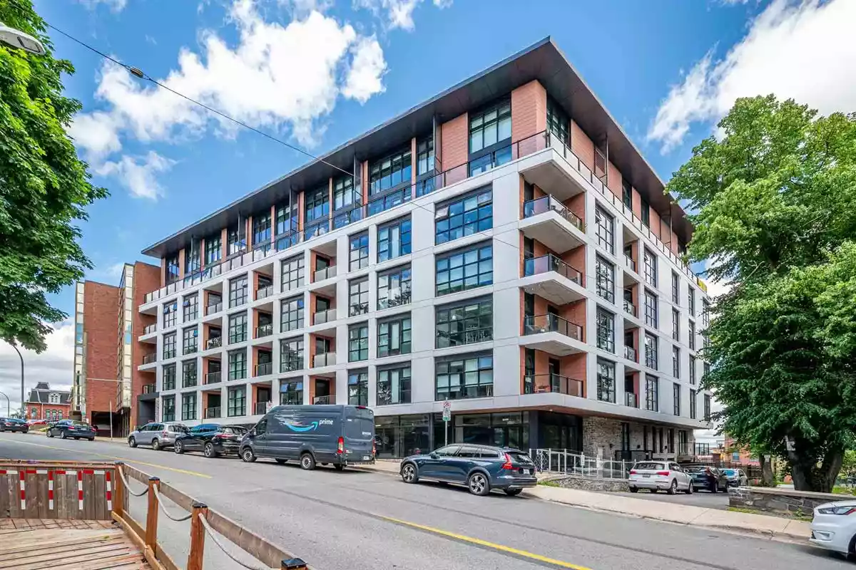 Grafton Park Outside