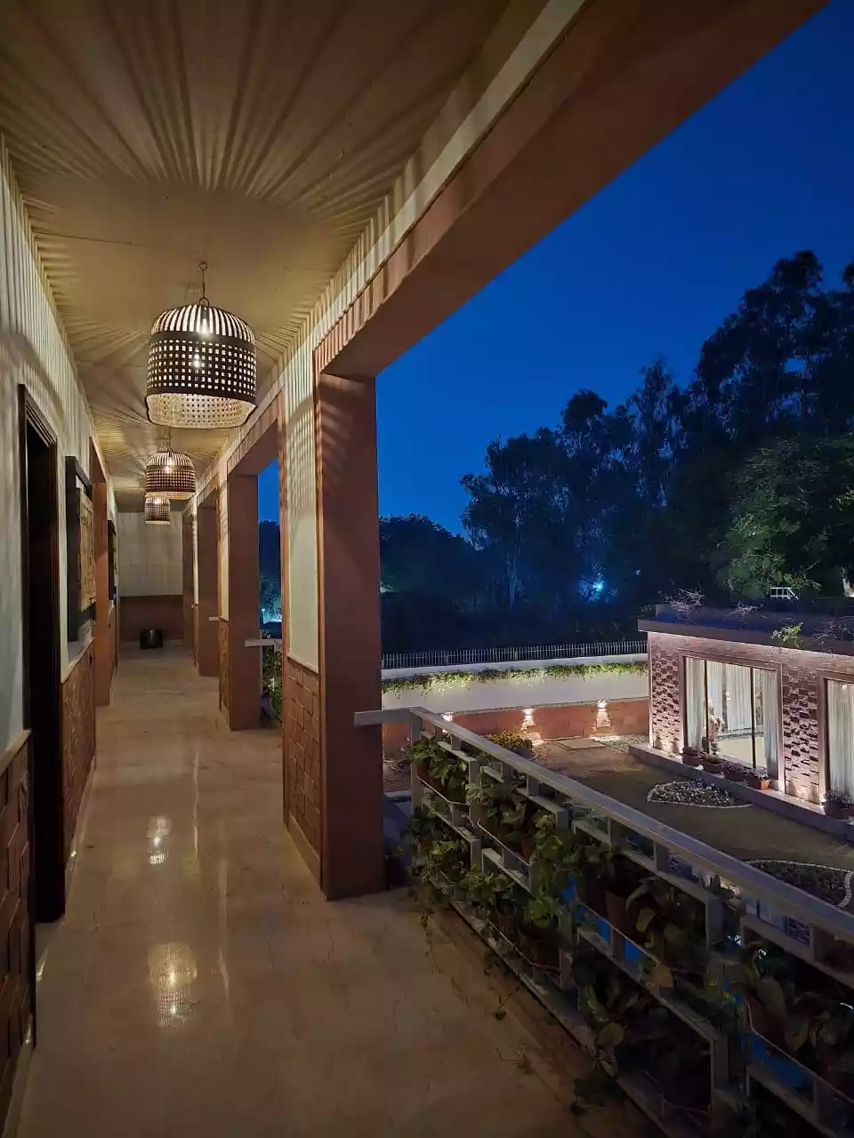 Farmhouse for Lease in Sainik Farms