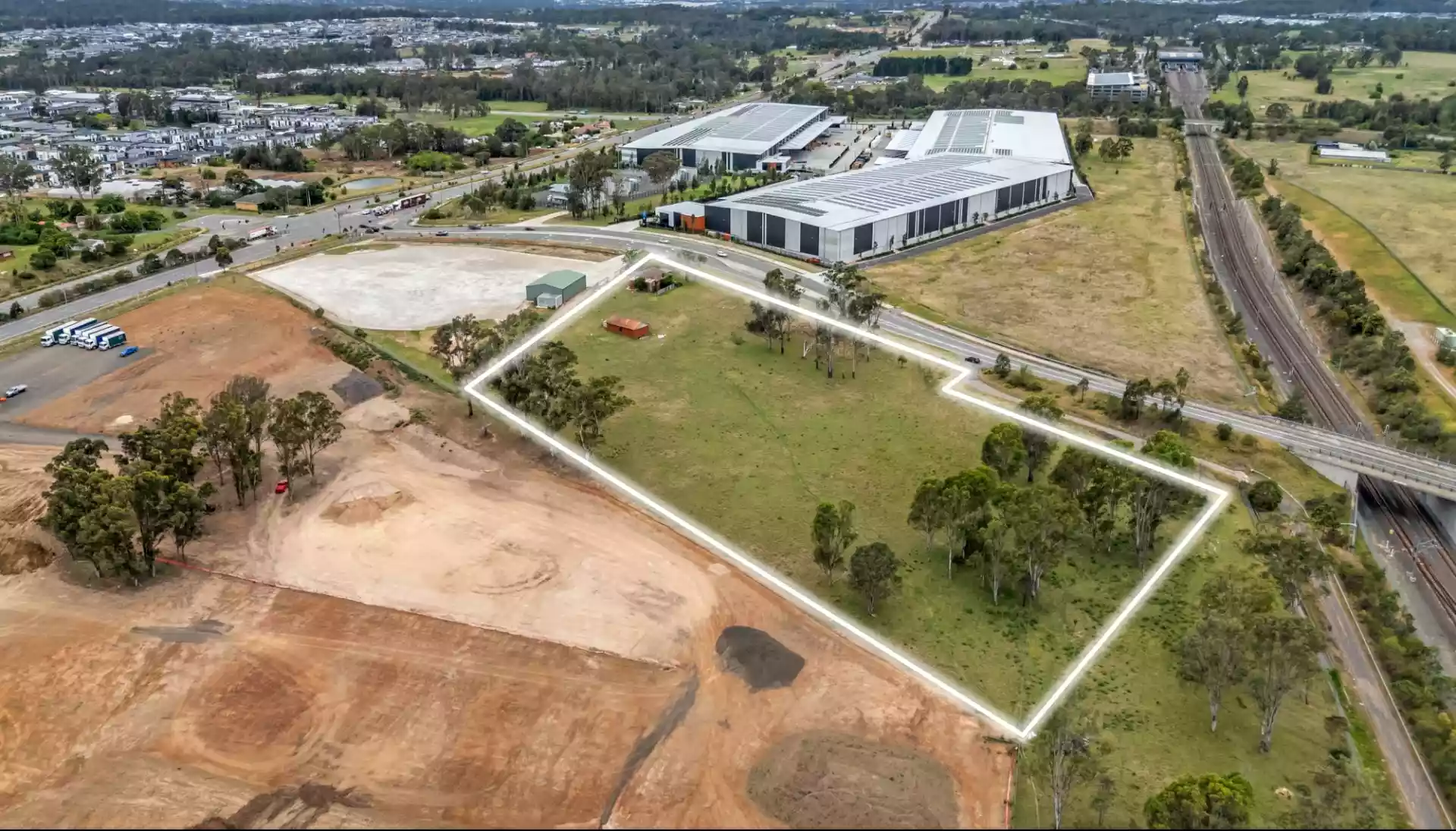 18,566 sqm* light industrial land parcel