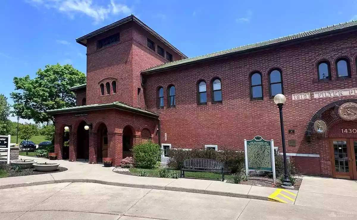 Grand Rapids - Office