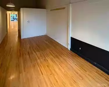 North Vancouver - Retail