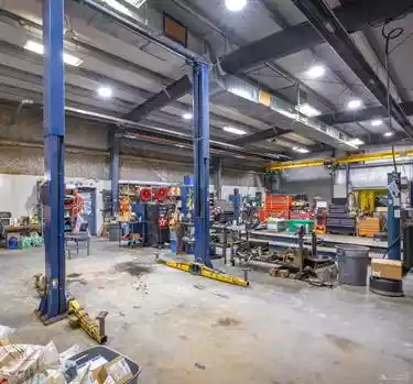 Burnaby - Warehouse/Distribution