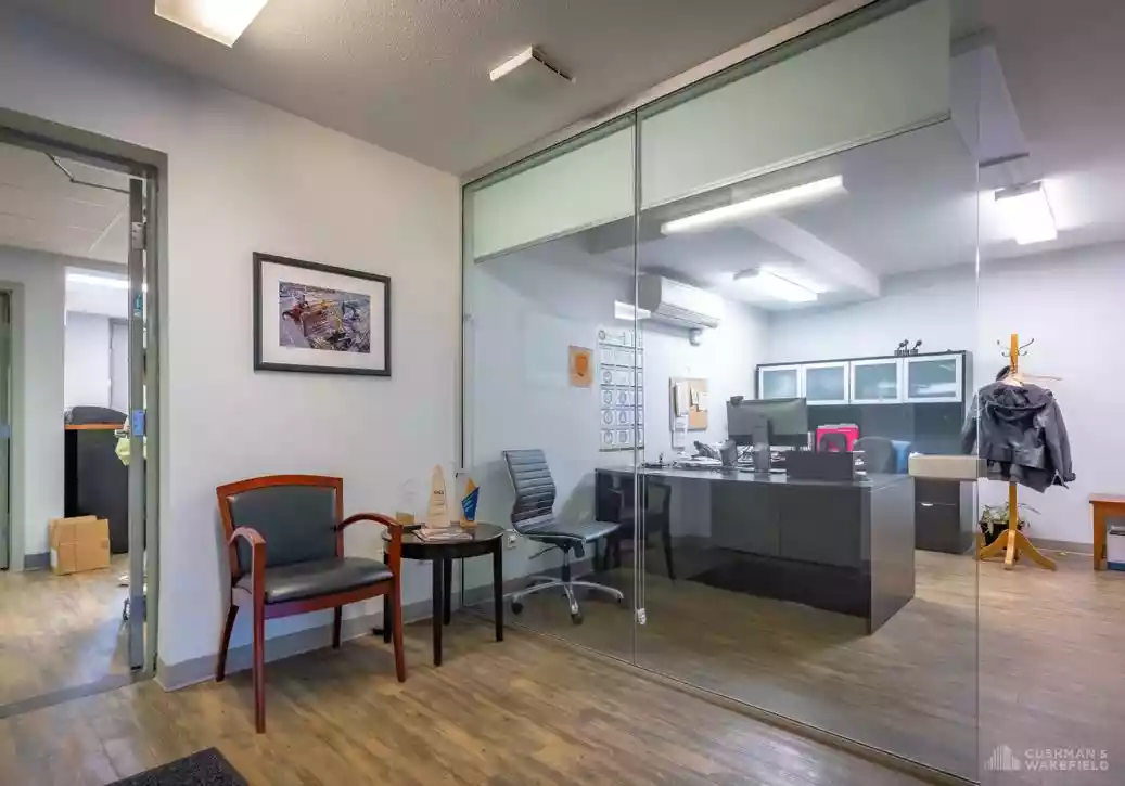 Burnaby - Warehouse/Distribution