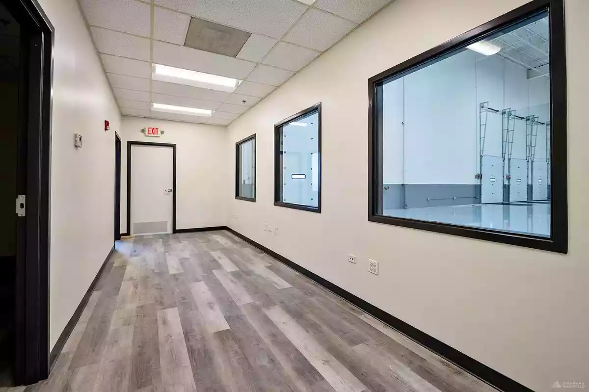 Woodridge - Warehouse/Distribution