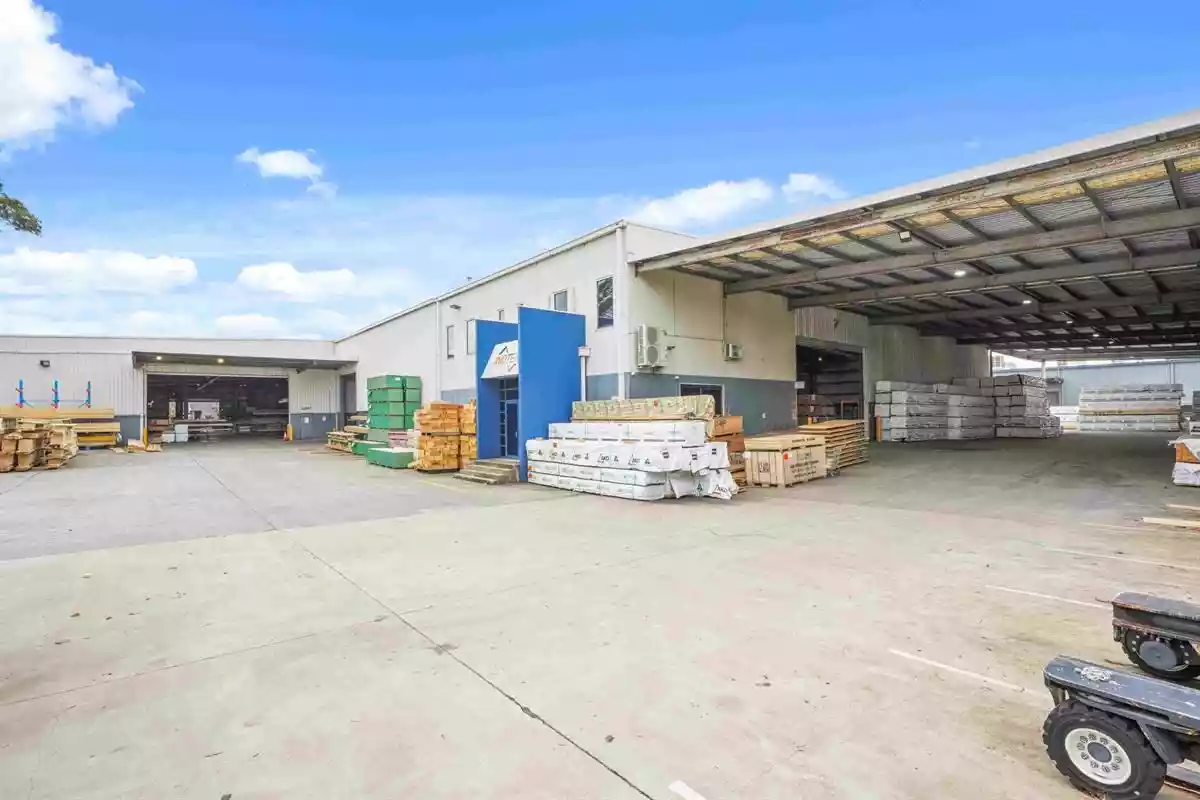 35-43 Strzelecki Avenue