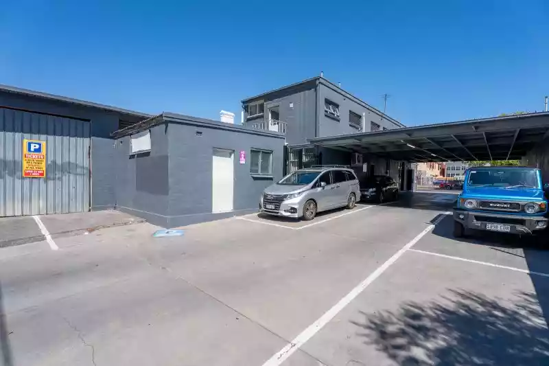 296 & 298 Hindley Street