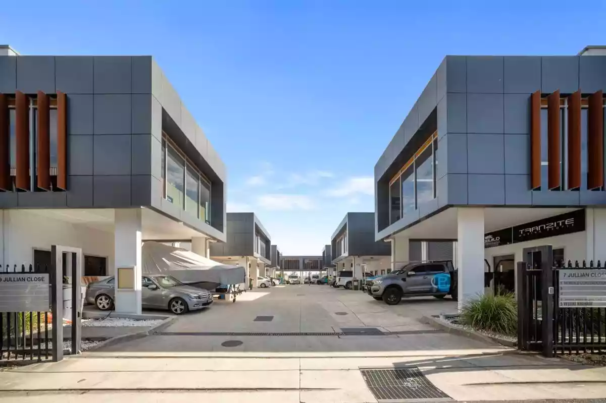 Unit 5/7-9 Jullian Close