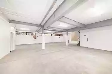 3 Sir Joseph Banks Street