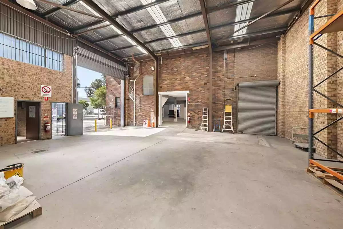 3 Sir Joseph Banks Street