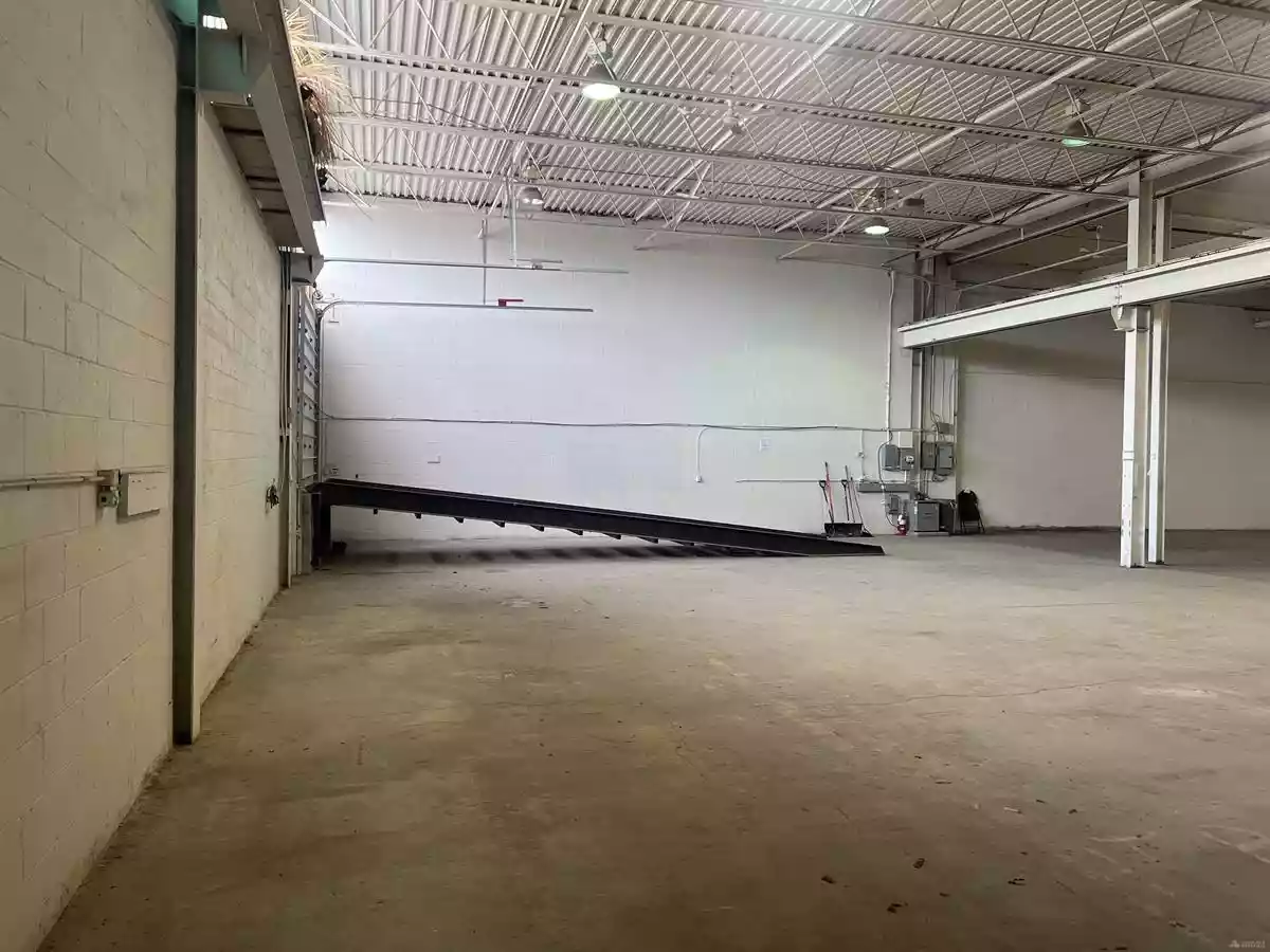 North York - Warehouse/Distribution