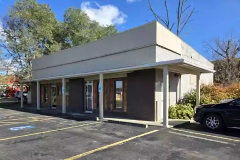 A1-315 Hamilton Street South