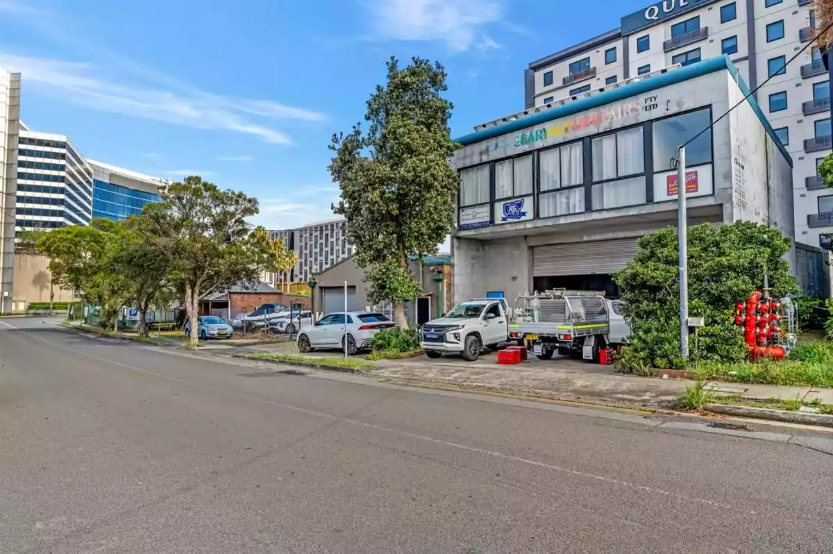 210 O'Riordan Street