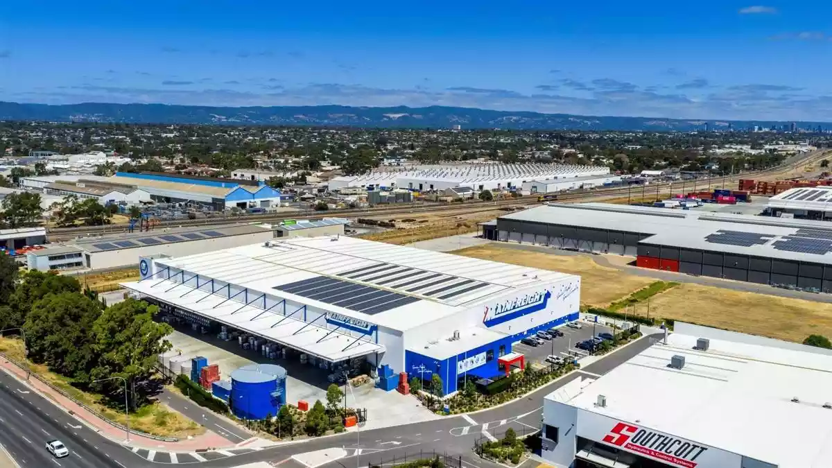 566 Grand Junction Road