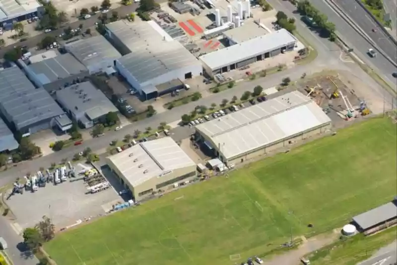 4/12 Archimedes Street