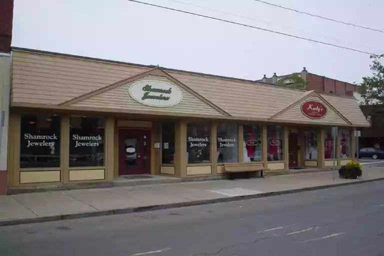 A2-33 Oswego Street