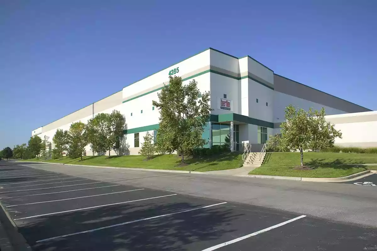 Earth City - Warehouse/Distribution