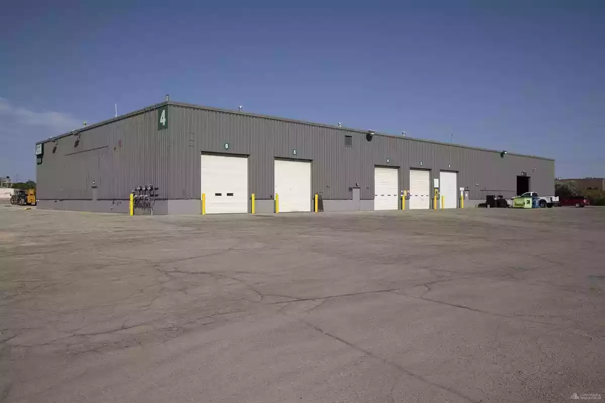 Livonia - Warehouse/Distribution