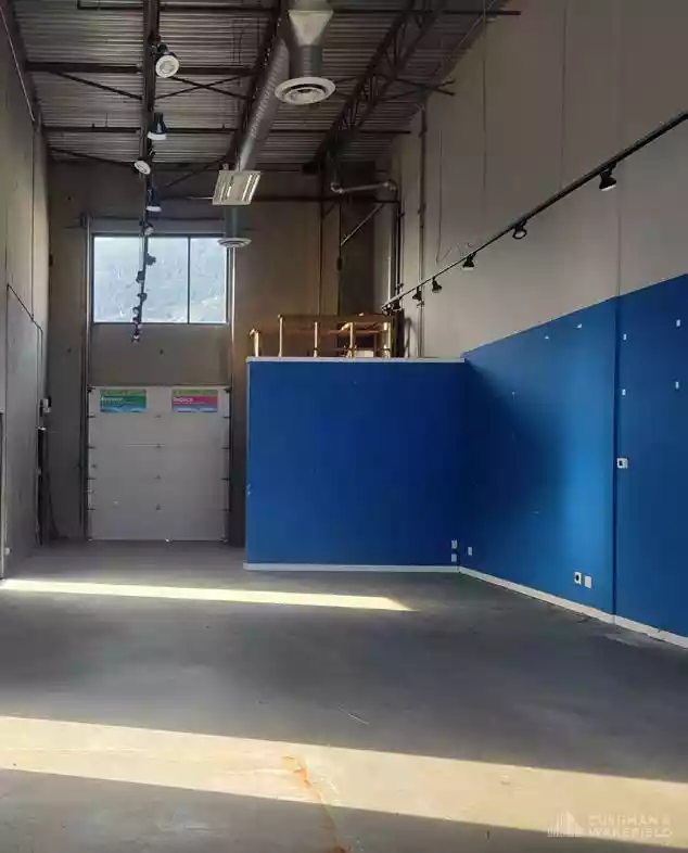 Squamish - Warehouse/Distribution