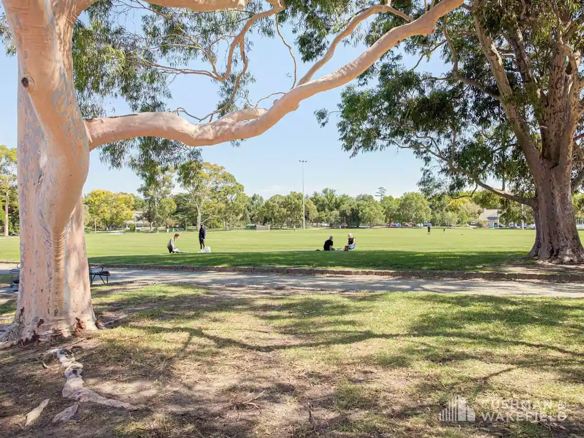 1367-1383 High St & 189-191 Tooronga Road