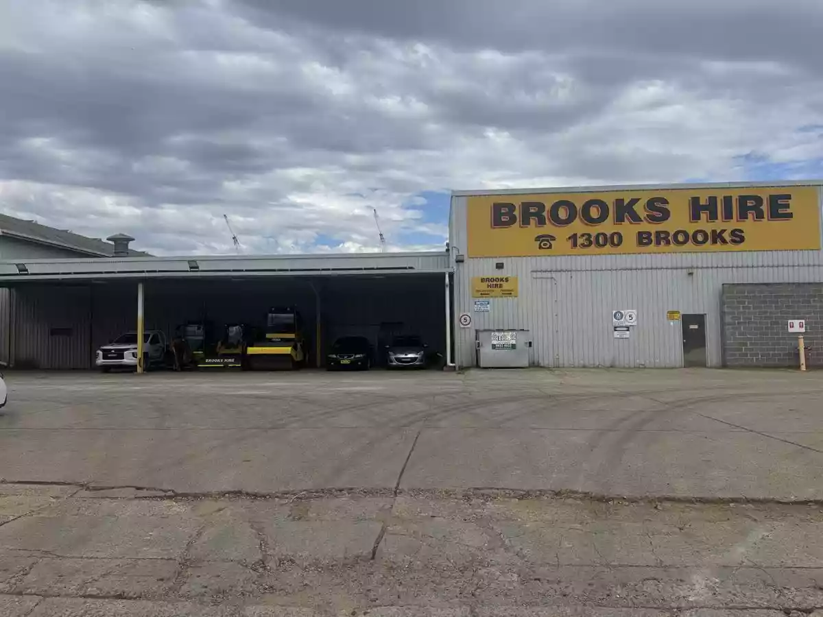 Part of/3-13 Glossop Street