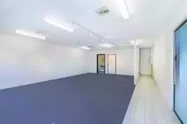 1/77 Riverside Place