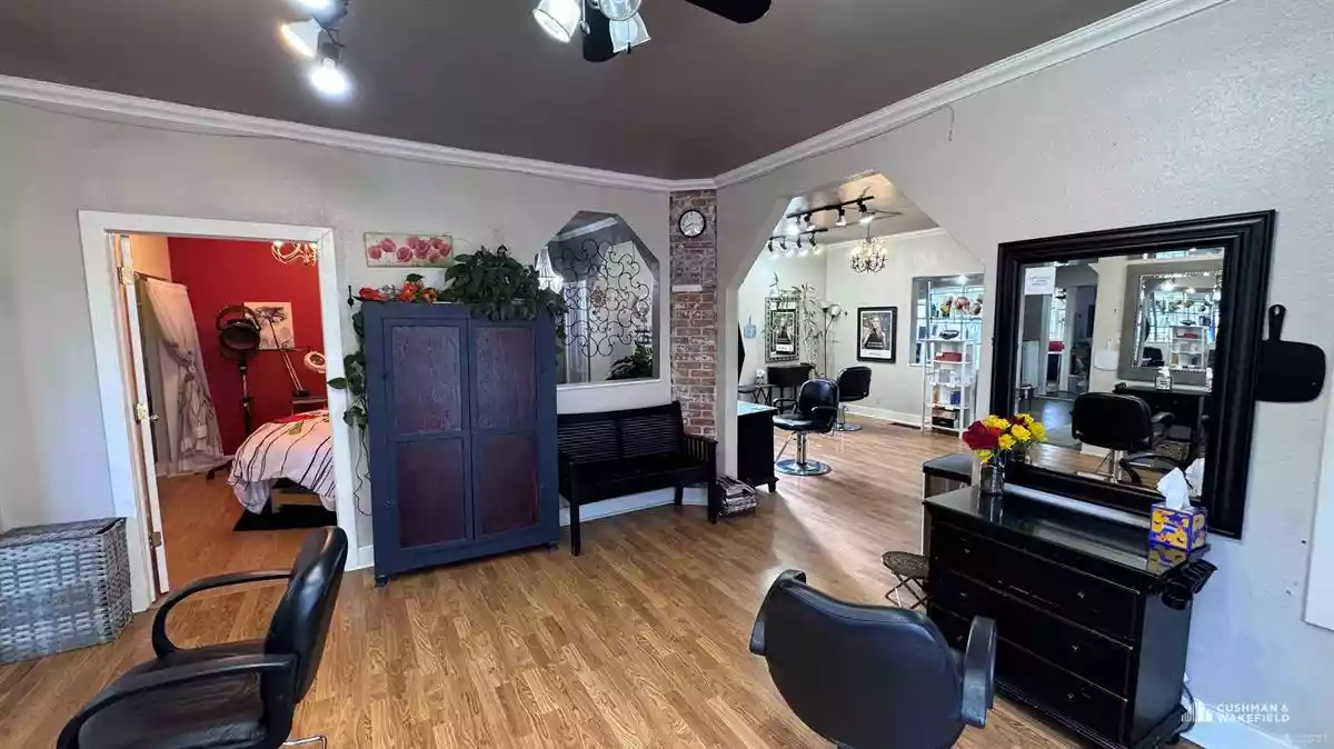 Windsor - General Retail