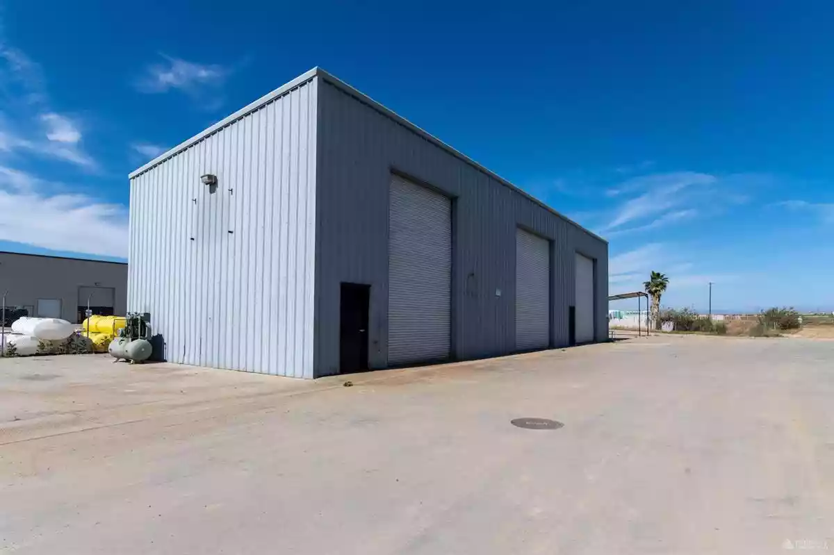 Bakersfield - Warehouse/Distribution