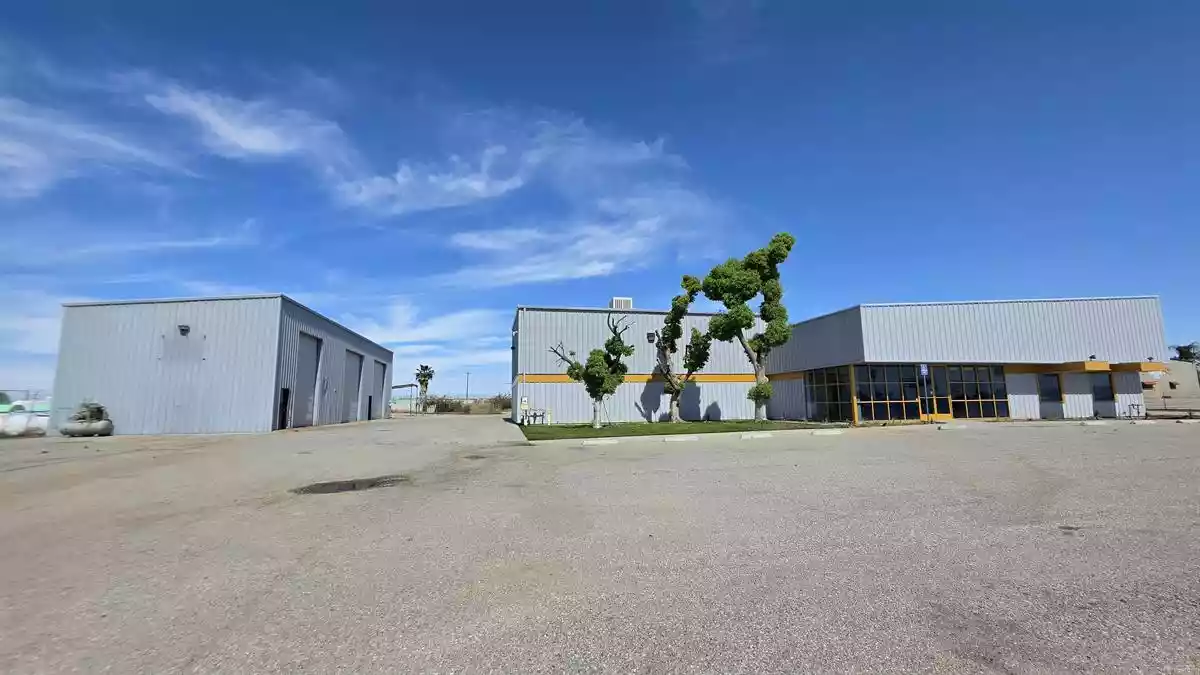 Bakersfield - Warehouse/Distribution