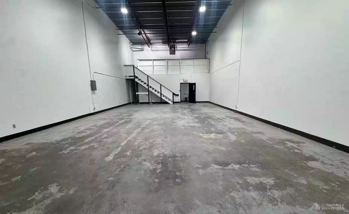 Surrey - Warehouse/Distribution
