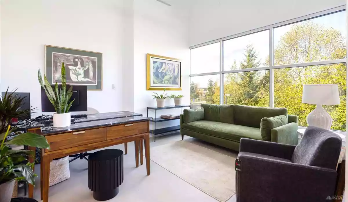 Burnaby - Warehouse/Distribution