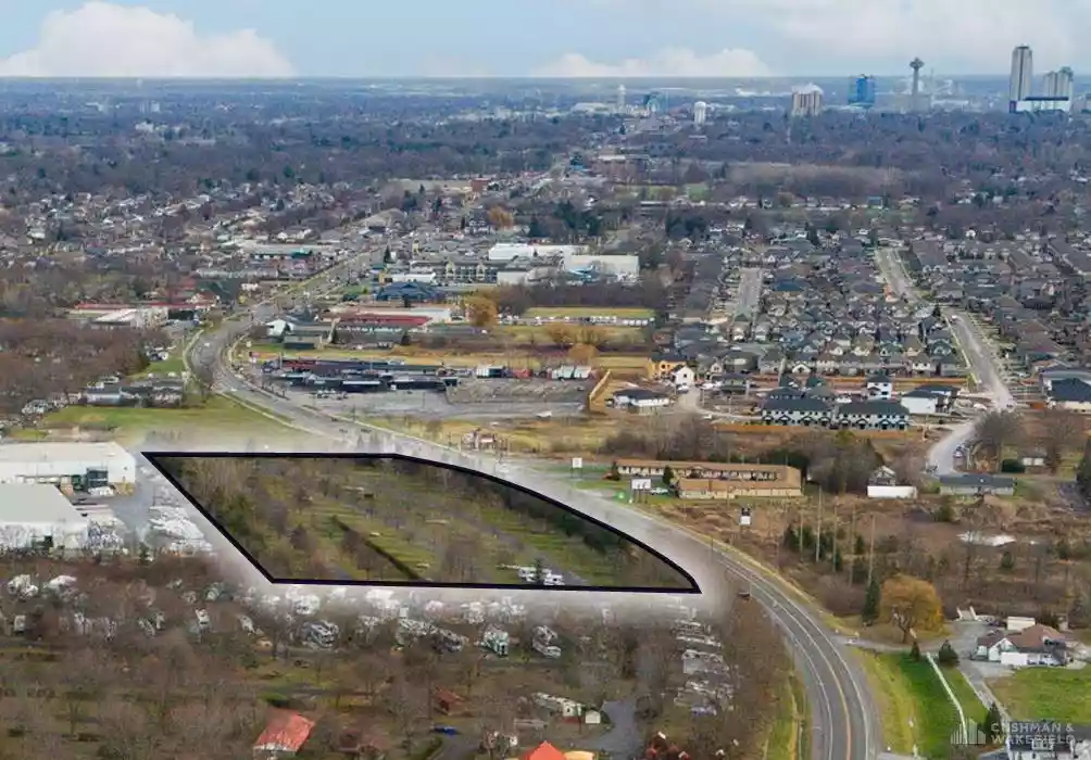 Niagara Falls - Land