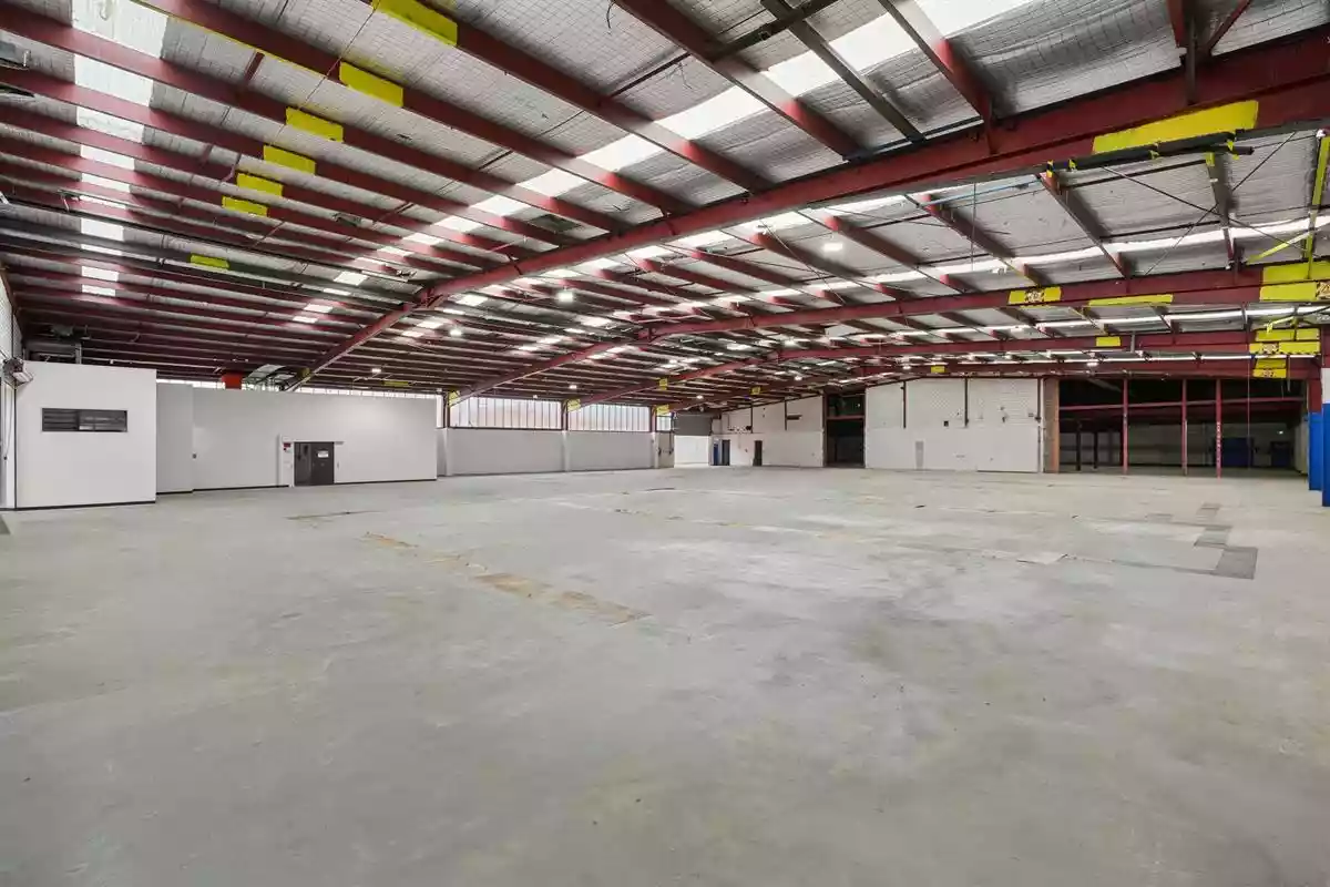 9-11 De Havilland Rd