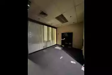 88 Corporate Center workstation area