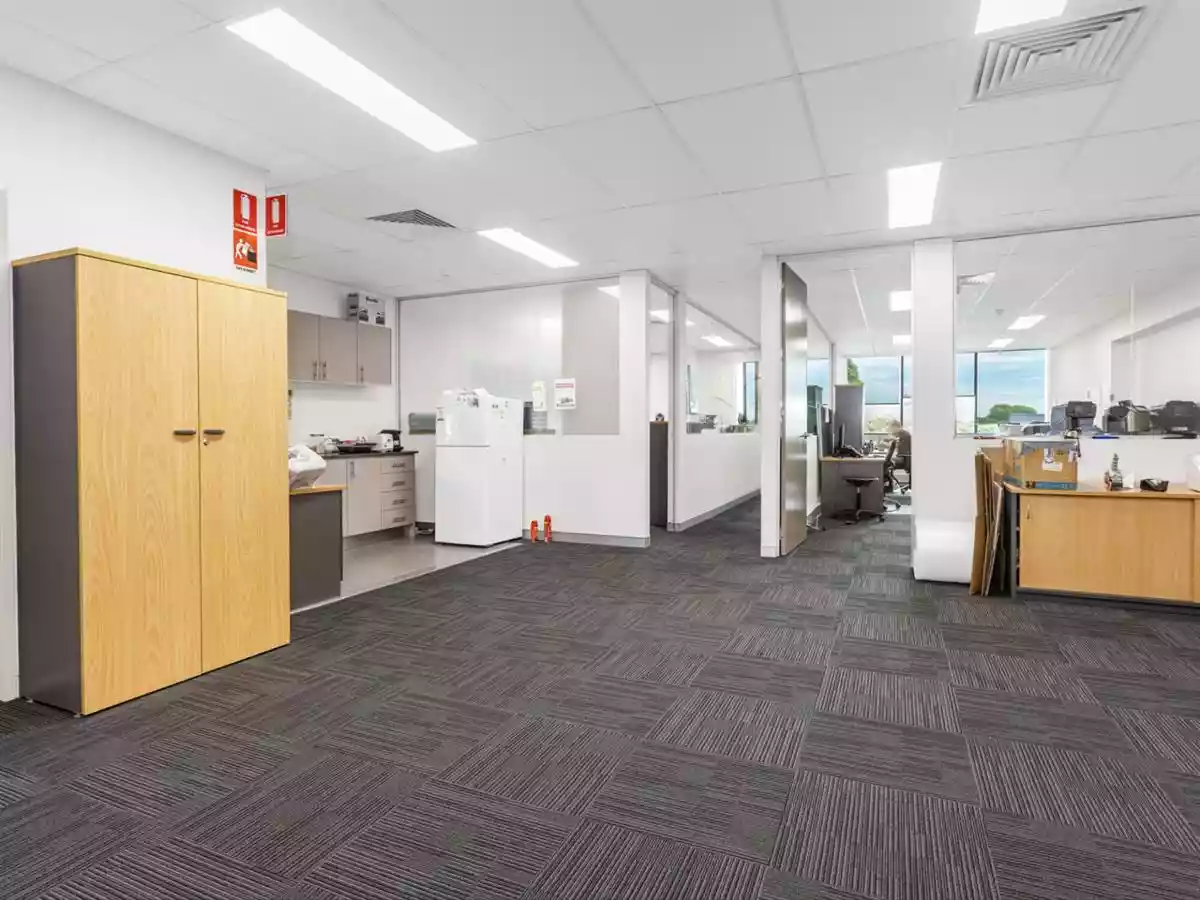 Suites 301 & 302/27 Mars Road