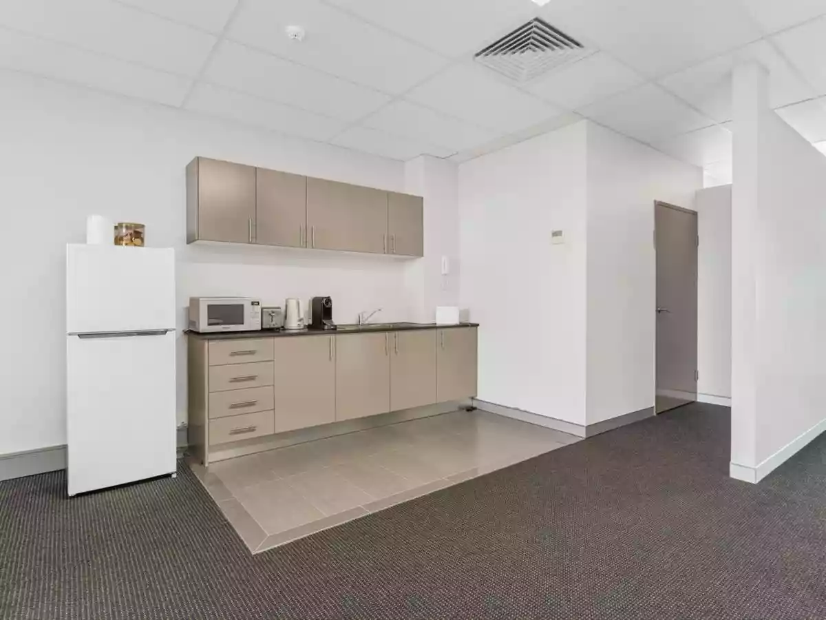 Suites 301 & 302/27 Mars Road