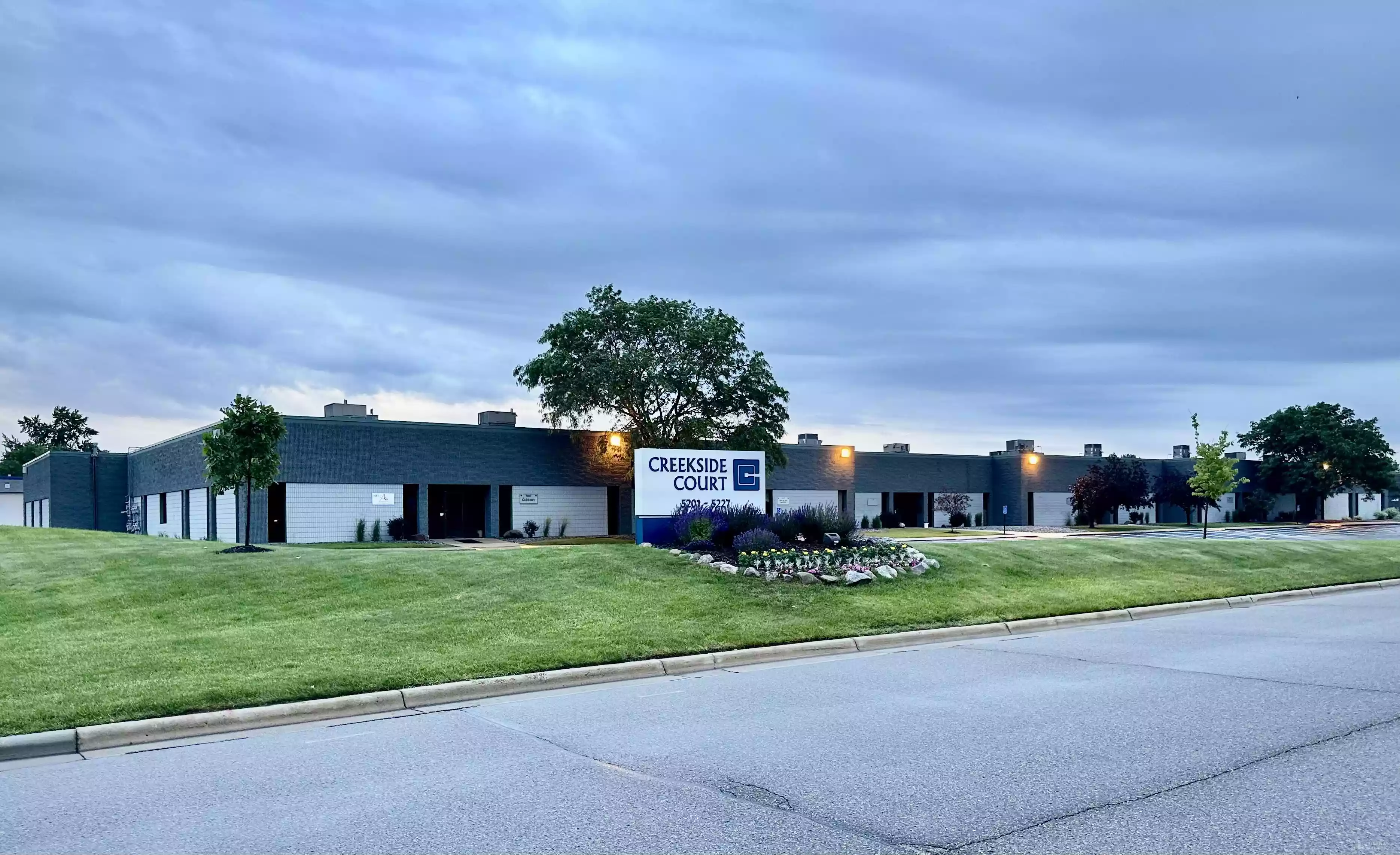 Edina - Office Service