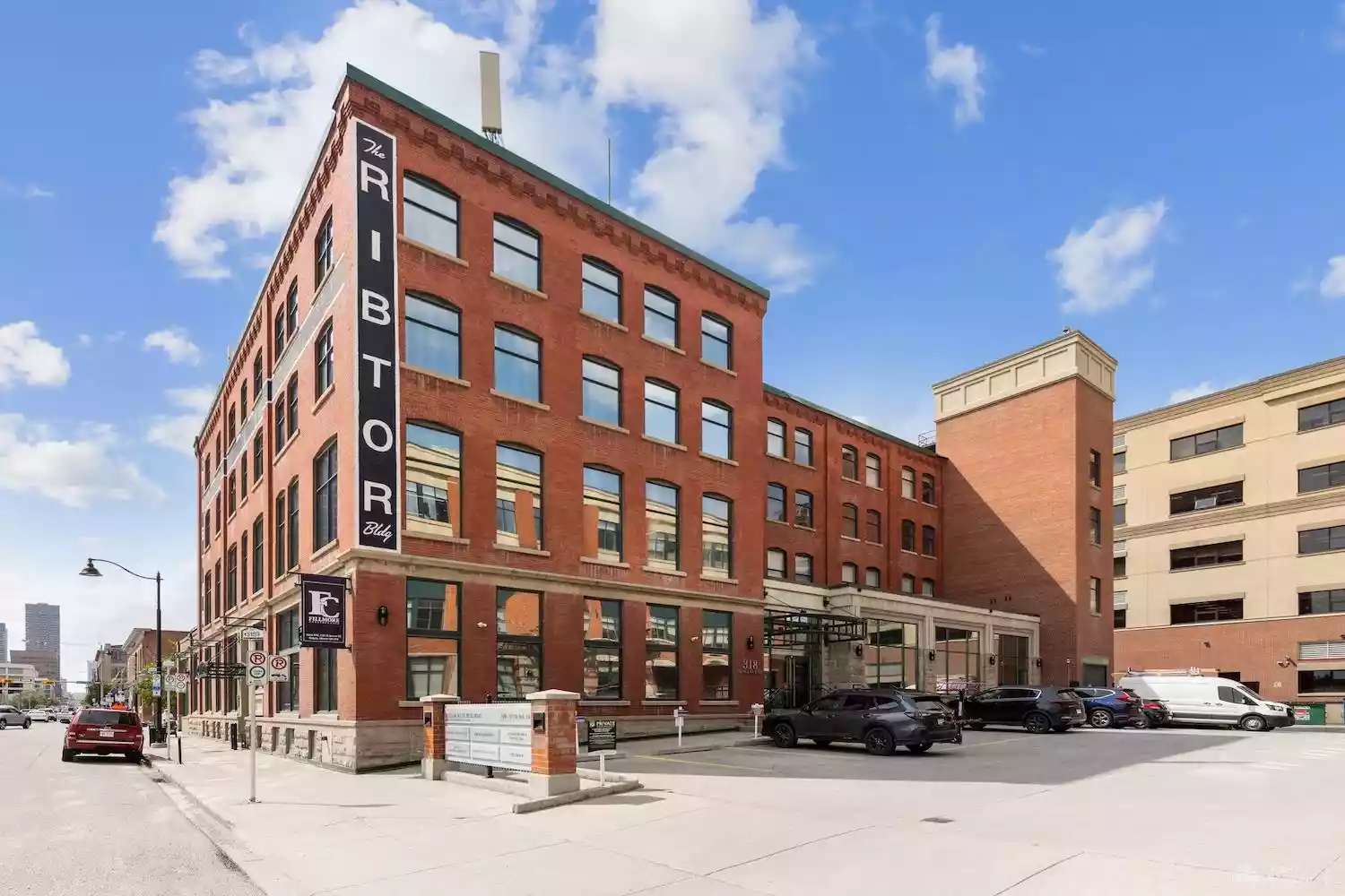 Ribtor West Building