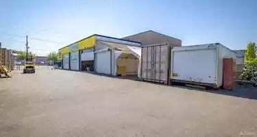 Maple Ridge - Retail