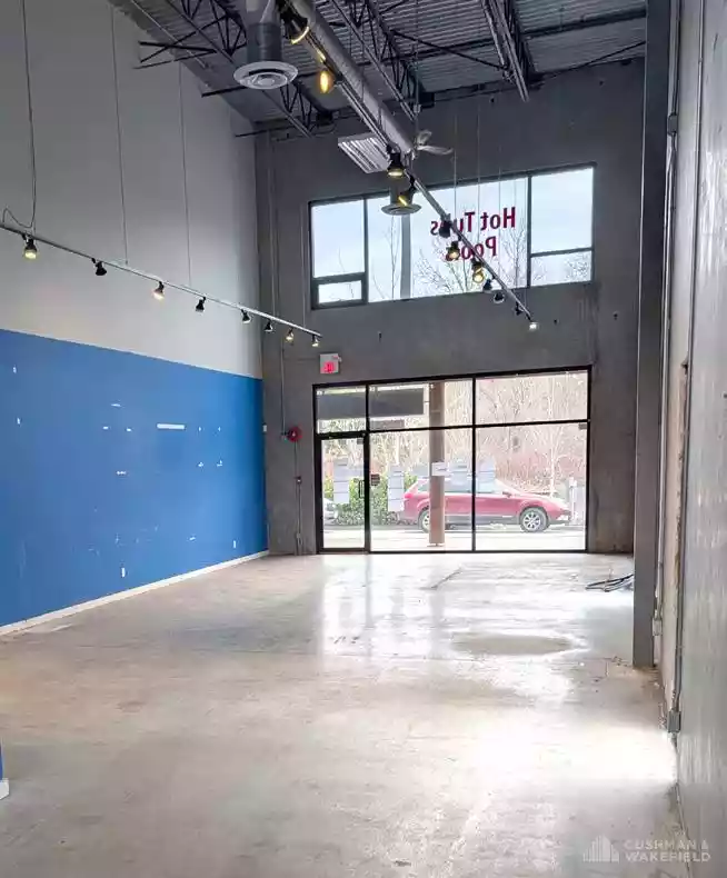 Squamish - Warehouse/Distribution