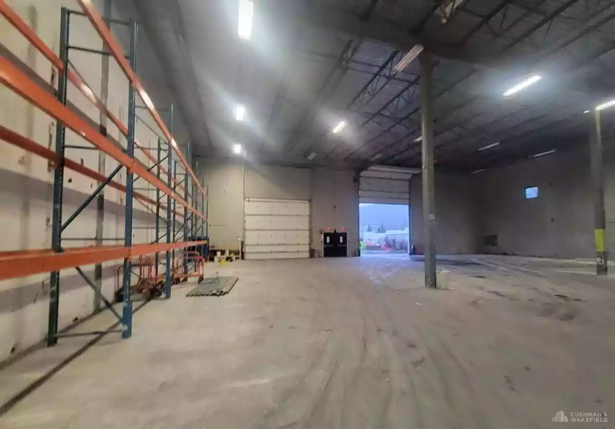 Squamish - Warehouse/Distribution