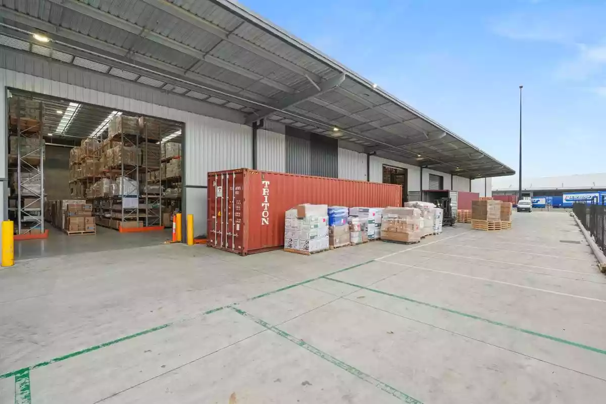 21, 27 & 28 Endeavour Court