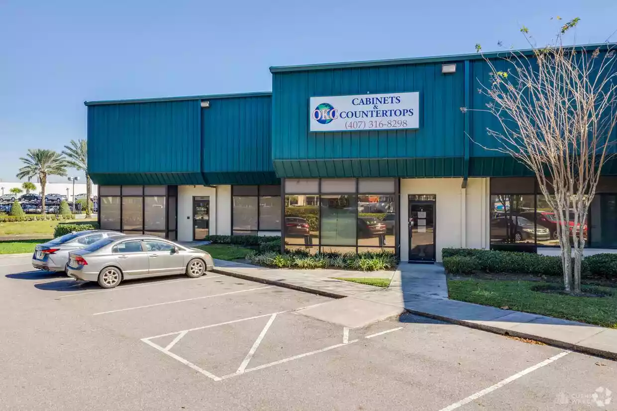 Landmark Commerce Center