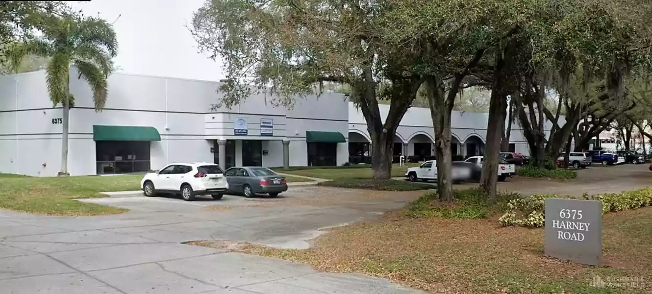 Parke East Commerce Center