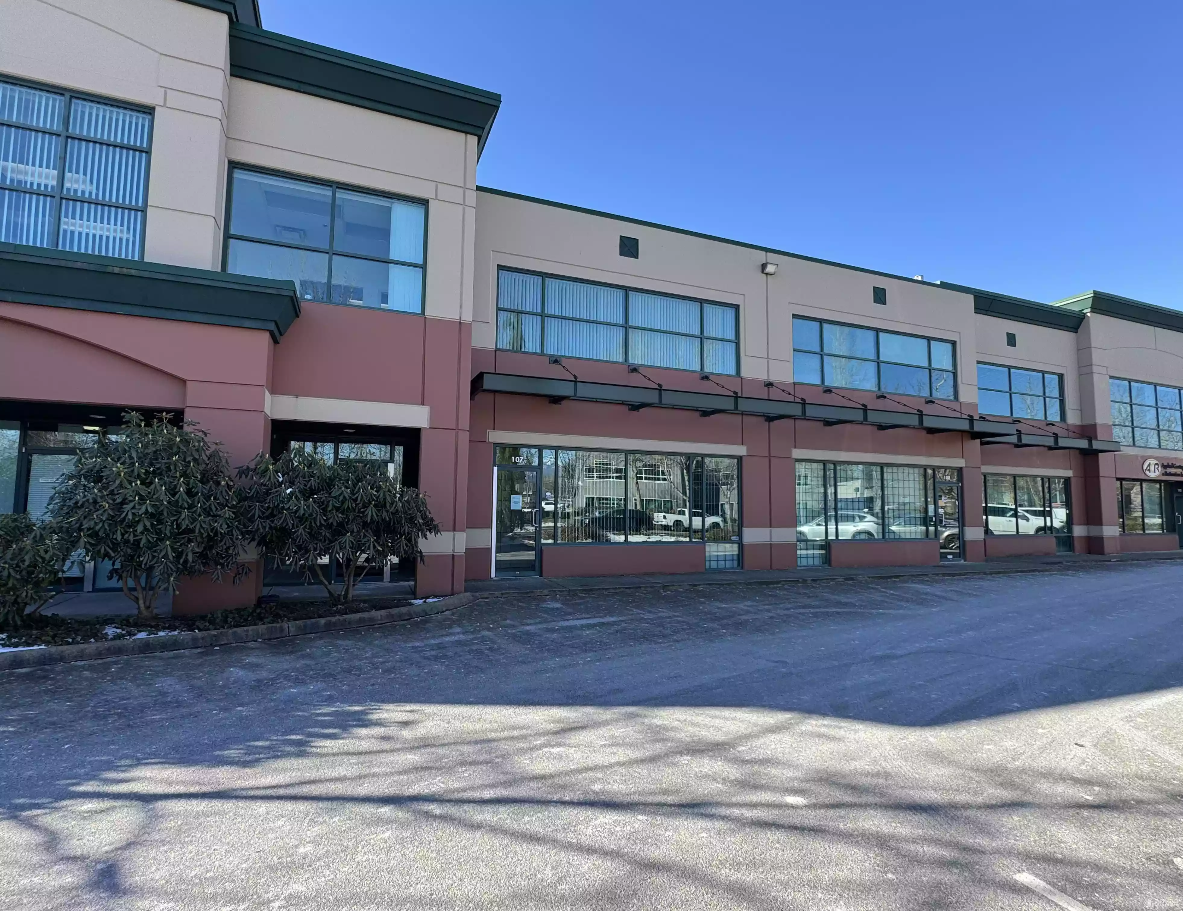 Maple Ridge - Office