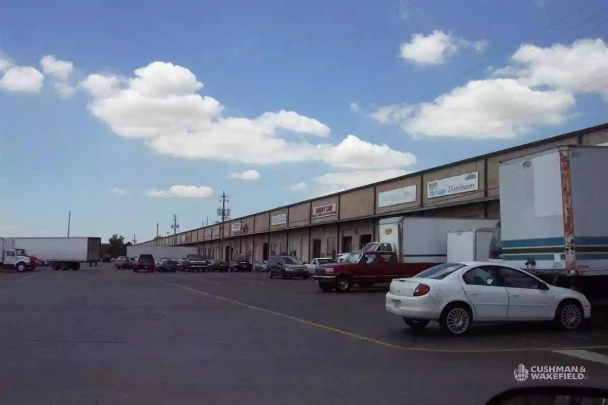 Tampa - Warehouse/Distribution