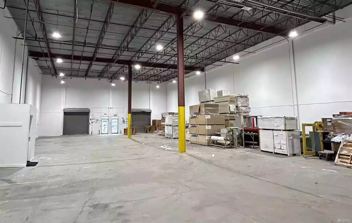 New Westminster - Warehouse/Distribution